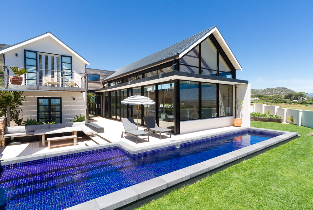 Dive Into Luxury: Custom Pool Finishings by macD